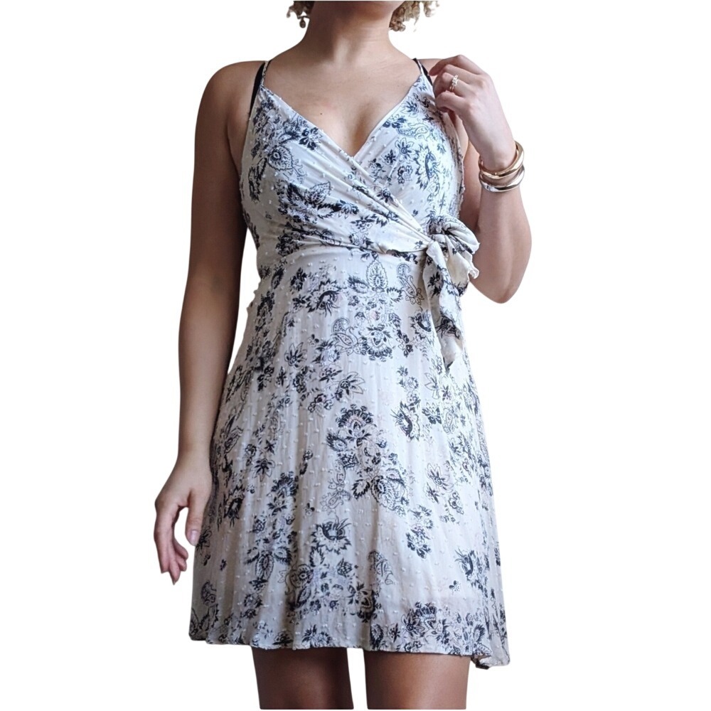 Express Y2K Dainty Floral Boho Romantic Wrap Flowy Strappy Mini Dress
